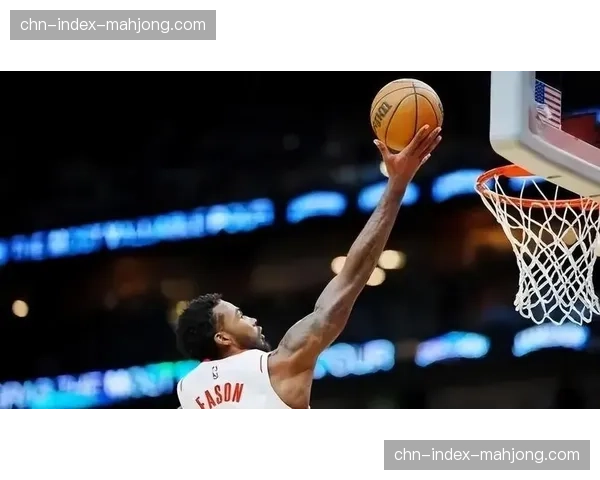 火箭客场险胜黄蜂收获关键胜利 继续为季后赛附加赛席位奋战